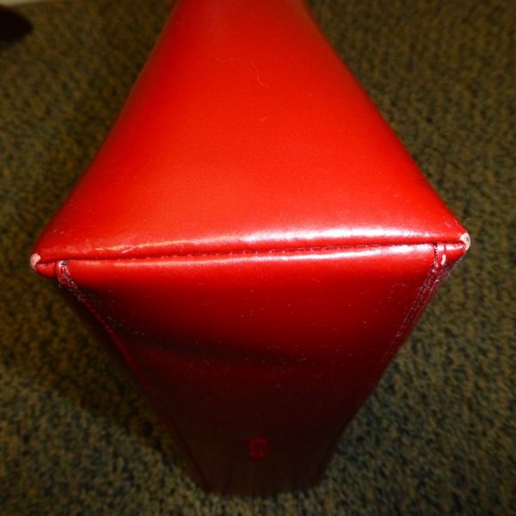 M. London Elegant Red Leather Bag - Picture 6 of 6
